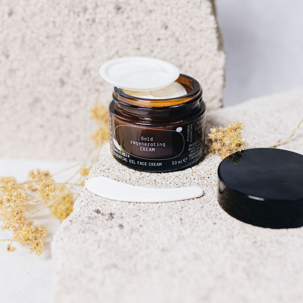 Goldene Regenerierende Creme Gesichtspflegecreme mit Immortelle-Öl - Slika 4