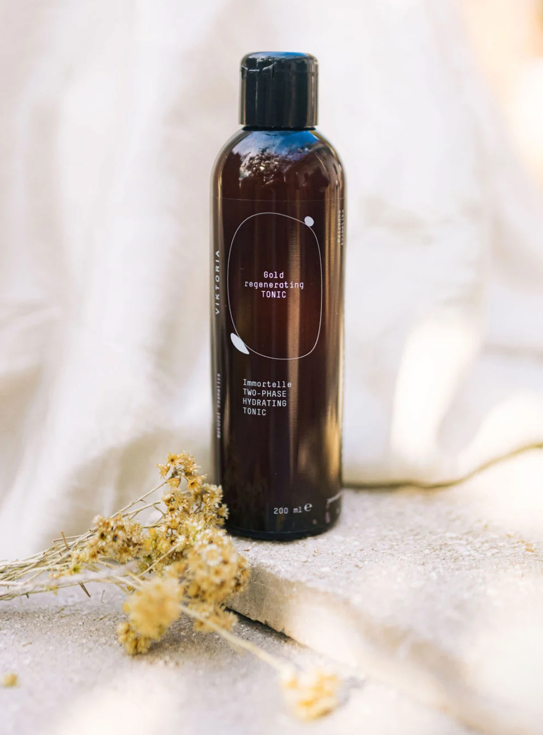 Gold Regenerating Tonic – Zweiphasiges Feuchtigkeitstonikum mit Immortelle – Bild 2